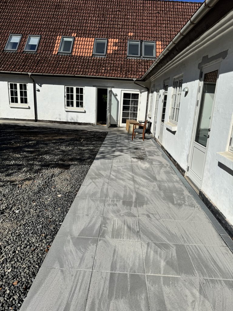 image00008 Samalas udendørsfaciliteter på Vedskøllevej, Herfølge