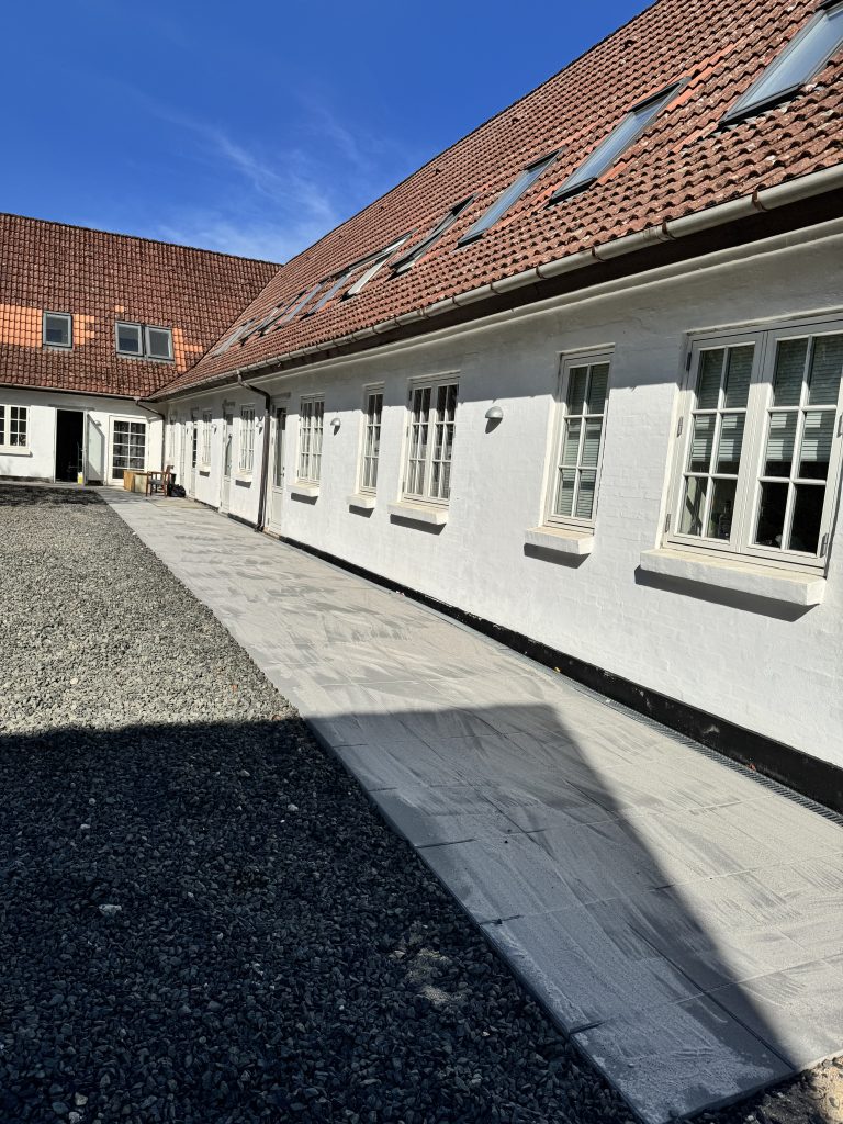image00010 Samalas udendørsfaciliteter på Vedskøllevej, Herfølge