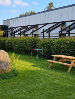 Rækkehuse i 4 længer med stort græsareal i midten